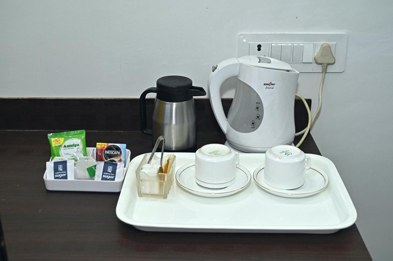 Hotel Rajhans International Bhāgalpur Buitenkant foto