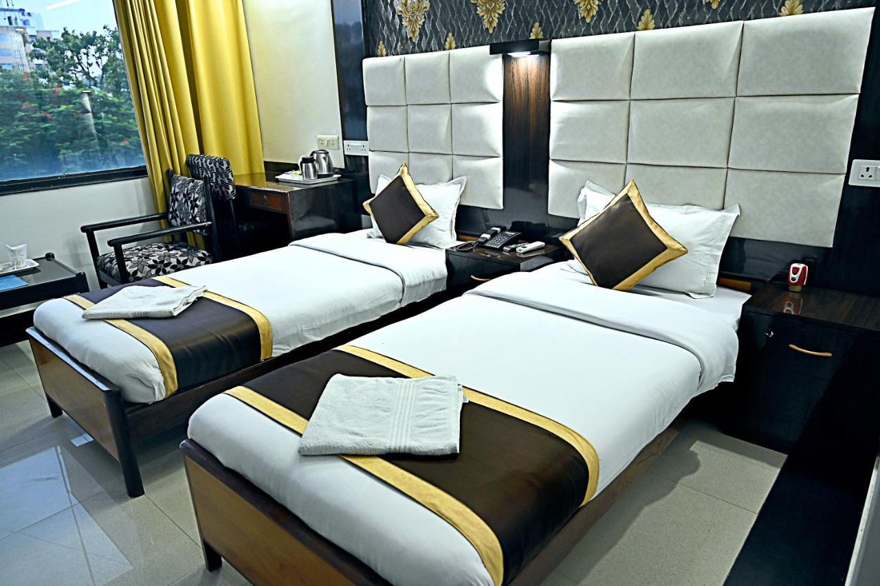 Hotel Rajhans International Bhāgalpur Buitenkant foto
