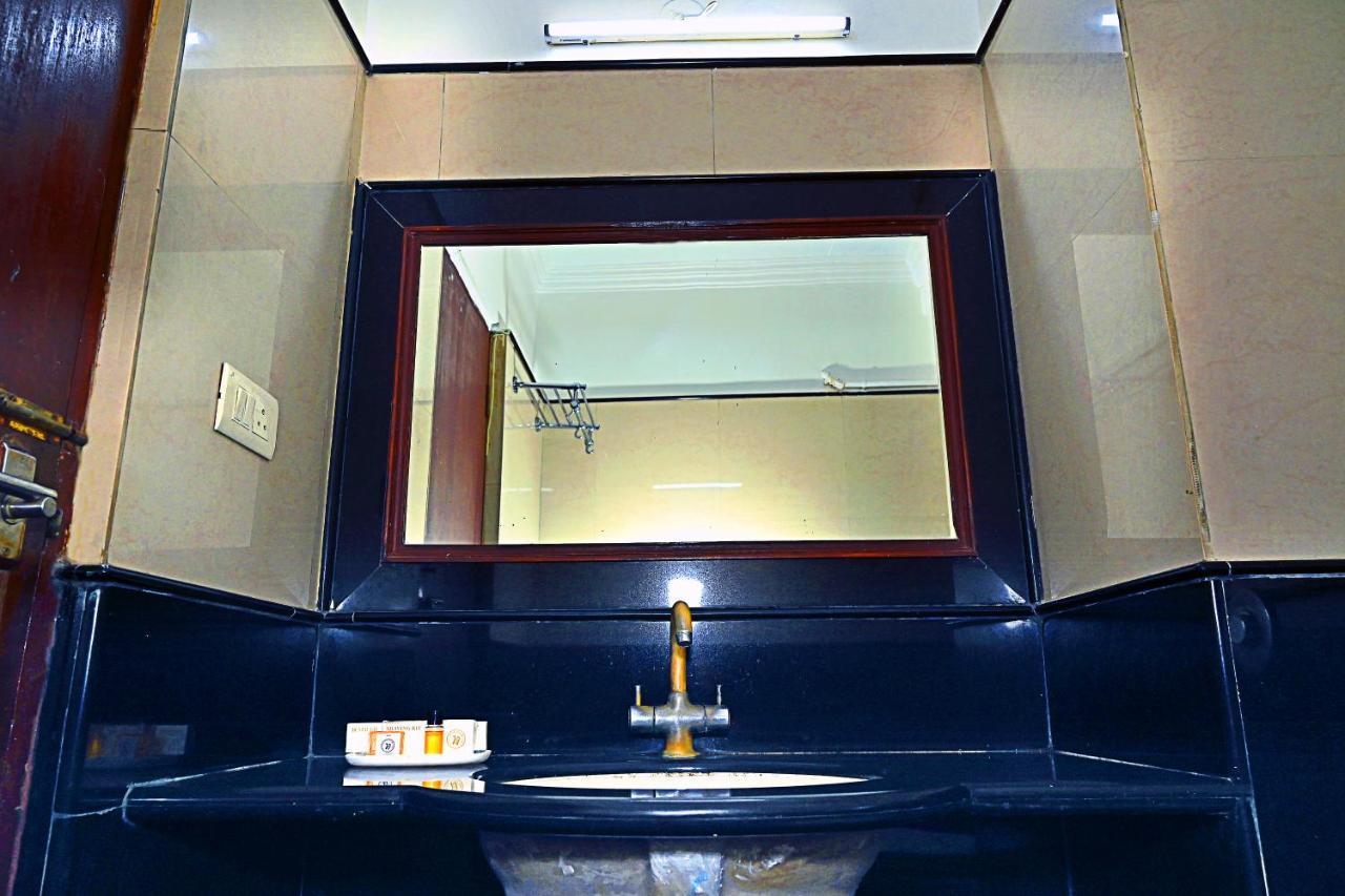 Hotel Rajhans International Bhāgalpur Buitenkant foto
