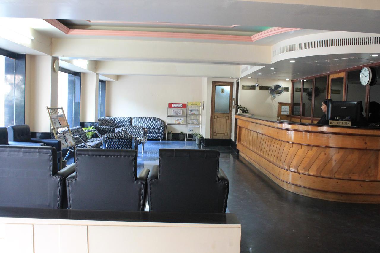 Hotel Rajhans International Bhāgalpur Buitenkant foto