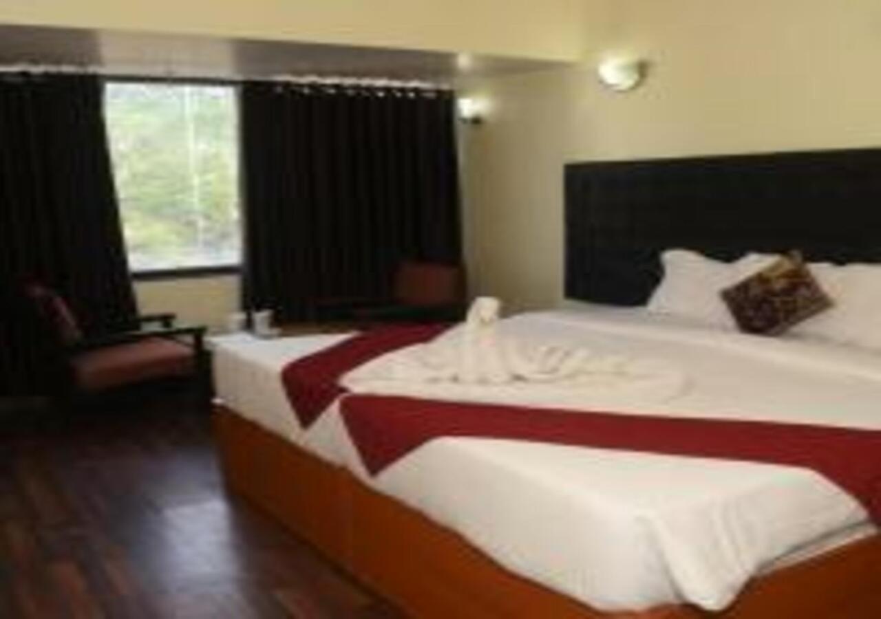 Hotel Rajhans International Bhāgalpur Buitenkant foto